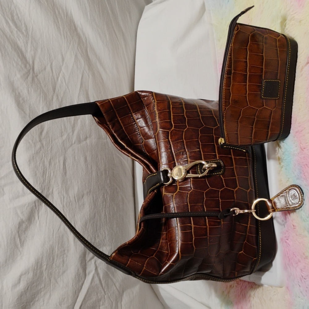 Authentic Dooney & Bourke Croco Embossed Large Tote & Matching Wallet